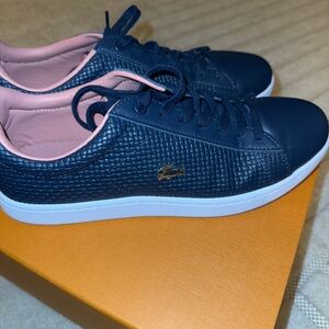 Women’s Lacoste leather sneaker